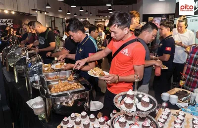 dat-tiec-buffet-khach-hang-2 dat-tiec-buffet-khach-hang-2