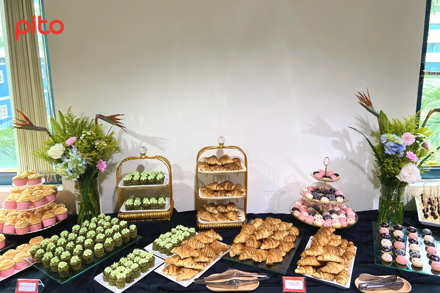 Bàn tiệc Tea break