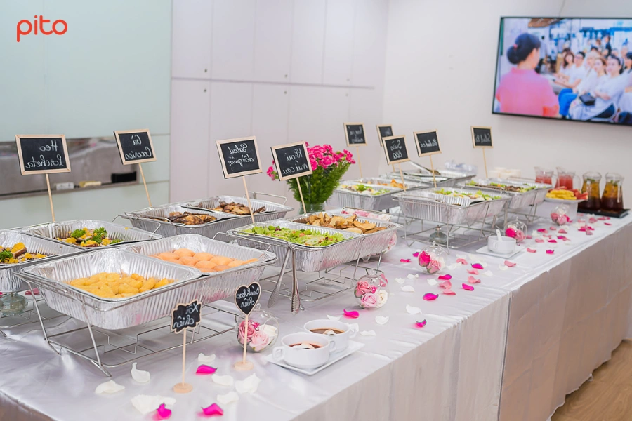 Qua-8-3-ban-tiec-buffet-PITO Quà 8/3 bàn tiệc Buffet PITO