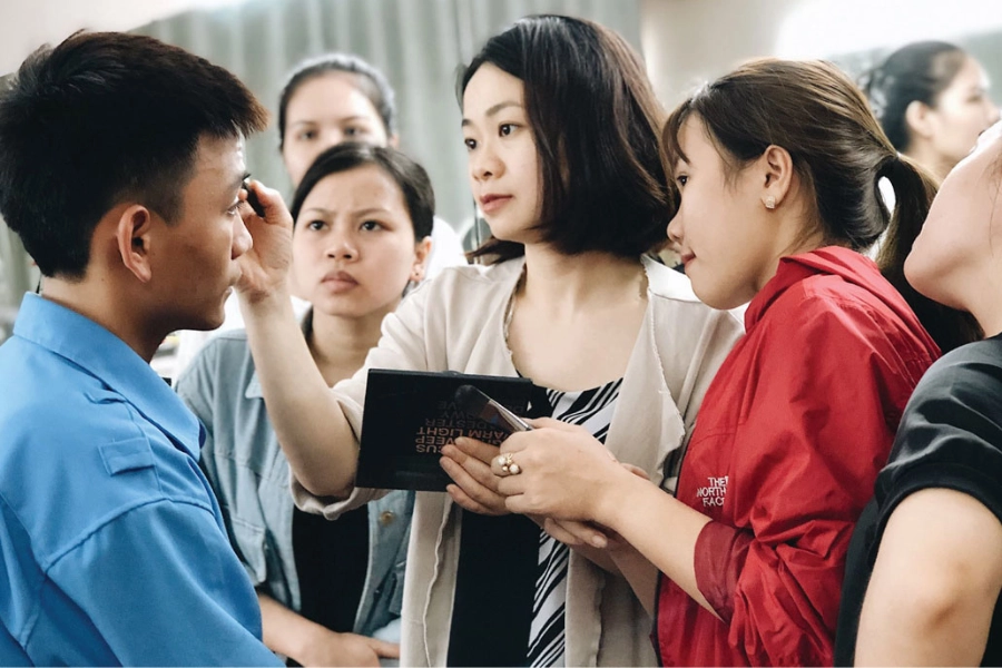 Trò chơi 8/3 Phái mạnh cũng thích làm đẹp PITO