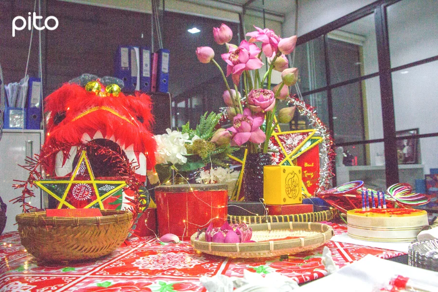Bàn tiệc Trung thu