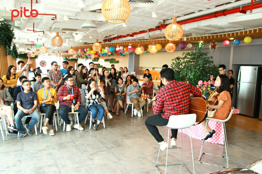 Trung thu tại văn phòng