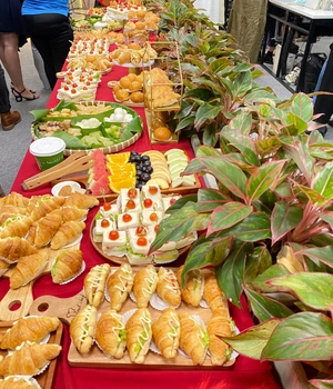 Bàn tiệc Tea break Havas x PITO
