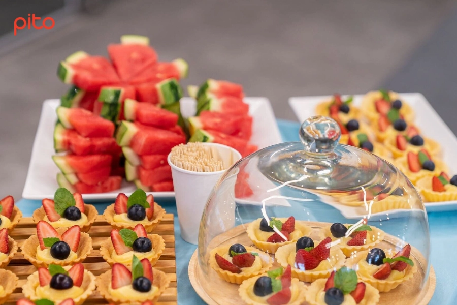 Ban-tiec-Tea-break-tai-Viec-lam-24h Bàn tiệc Tea break tại Việc Làm 24h