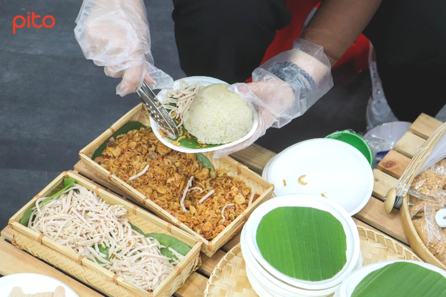 Gánh xôi khúc tại văn phòng Lazada