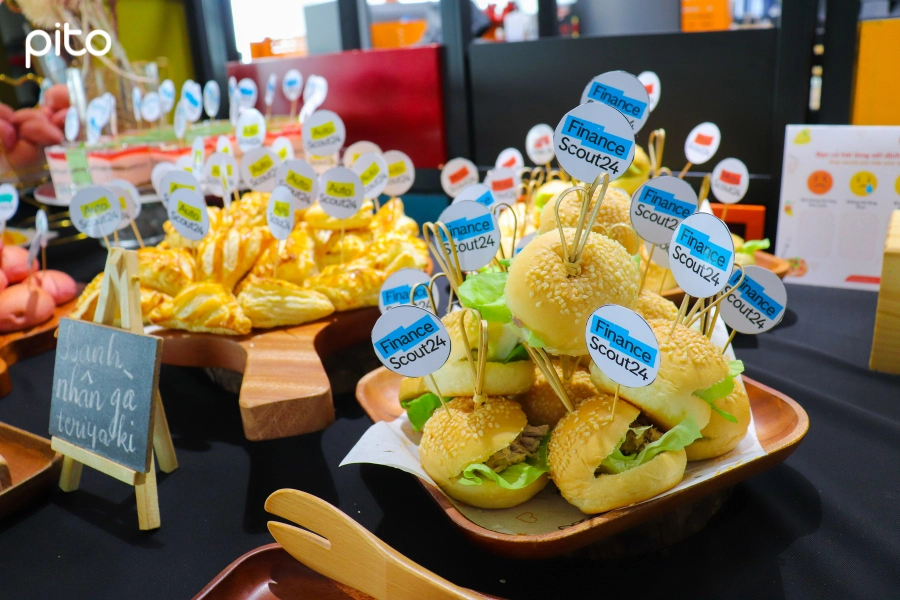 Hamburger gà Tea break