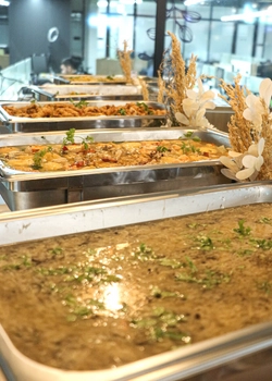 Món ăn tại tiệc Buffet