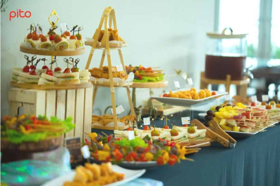 Tiec-Finger-Food-tai-BĐS-Phu-My-Hung Tiệc Finger Food tại BĐS Phú Mỹ Hưng