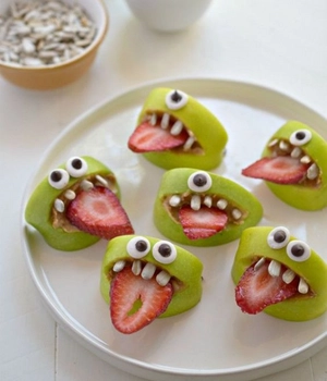 Bánh táo Halloween