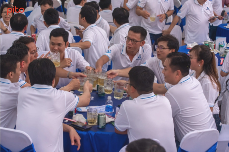 Cuu-sinh-vien-truong-ĐH-Bach-khoa Cựu sinh viên trường ĐH Bách khoa
