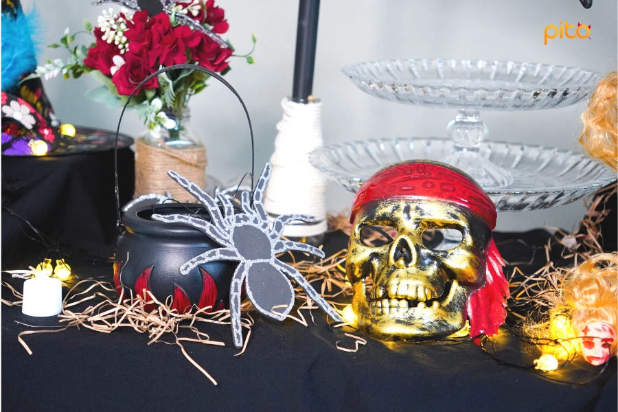 Đầu lâu màu vàng trang trí Halloween