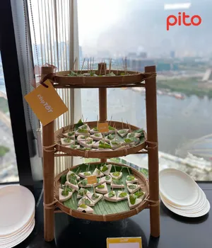 Tháp chả lụa