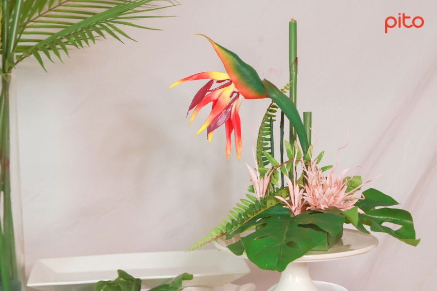 Ý tưởng trang trí 20/10 Crane Flower