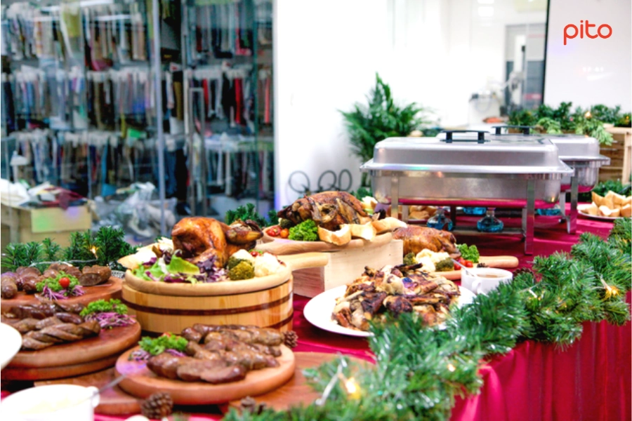 Bàn tiệc Buffet Giáng sinh tại Asmara
