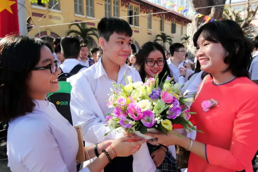 Loi-chuc-y-nghia-danh-tang-co-giao Lời chúc ý nghĩa dành tặng cô giáo