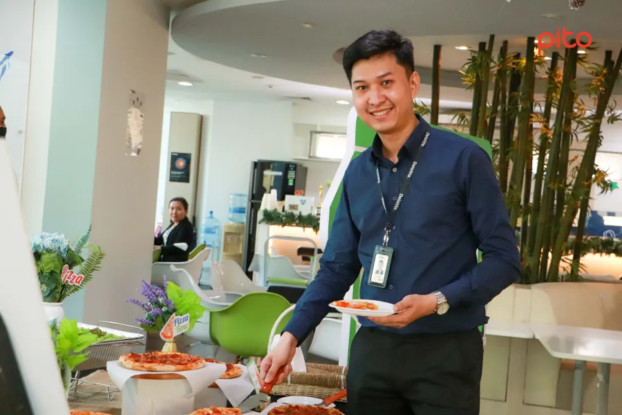 Nhân viên nam Deloitte