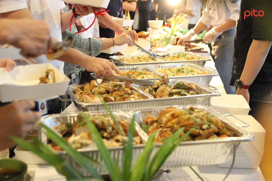Thuong-thuc-tiec-nhanh-Giang-sinh Thưởng thức tiệc Nhanh Giáng sinh