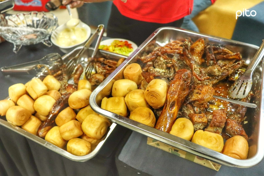 Vịt quay bánh bao PITO