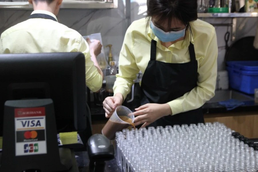 Các phần đồ uống gửi đến các y bác sĩ PITO