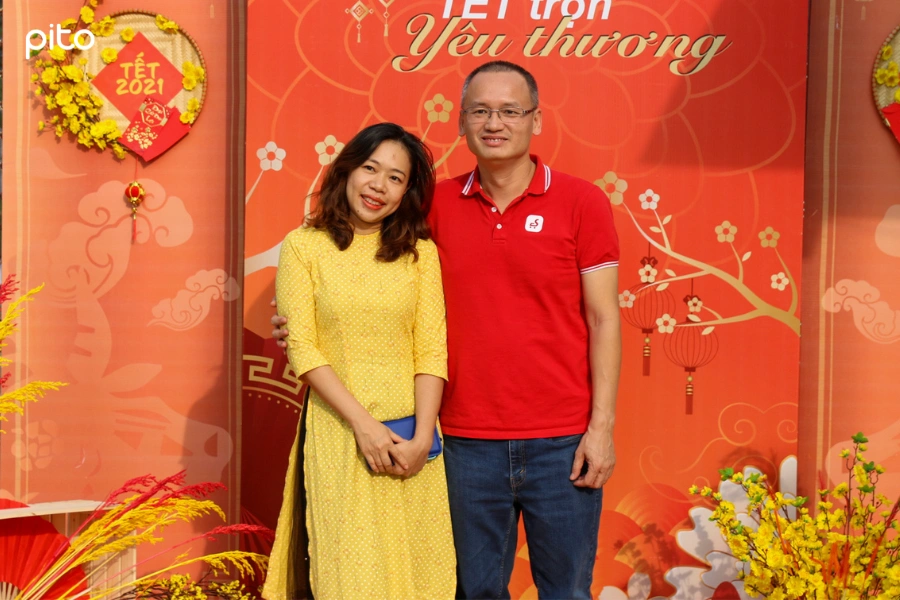 Chụp ảnh cùng background Sendo PITO