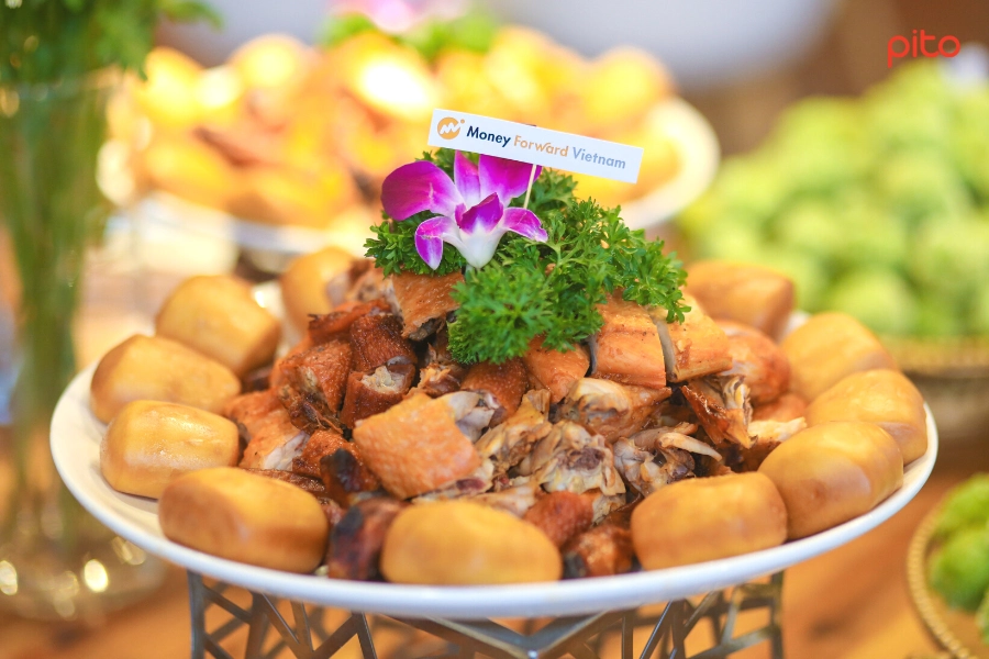 Gà quay bánh bao PITO