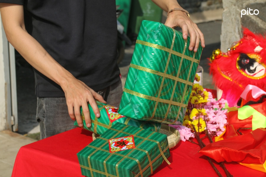Trang trí tiệc Year end party