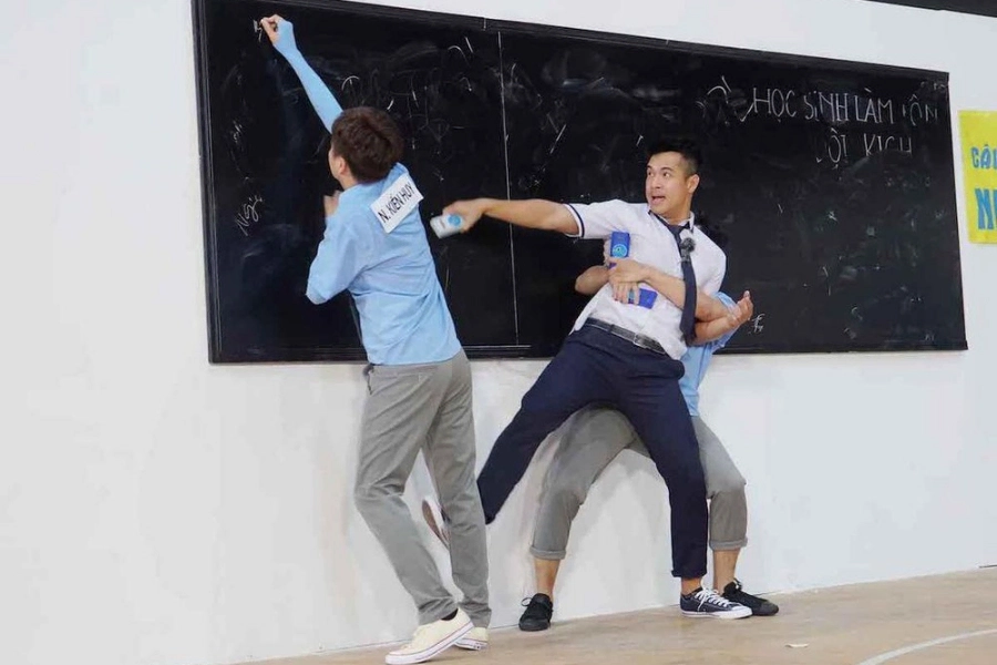 Trò chơi sinh nhật Viết tên lên bảng PITO