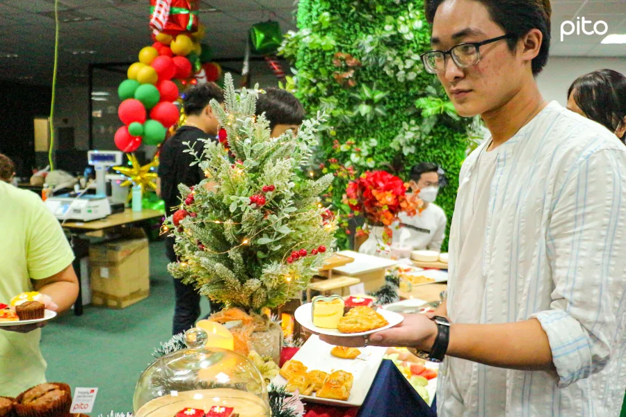 Nhân viên nam Kingfood Mart PITO