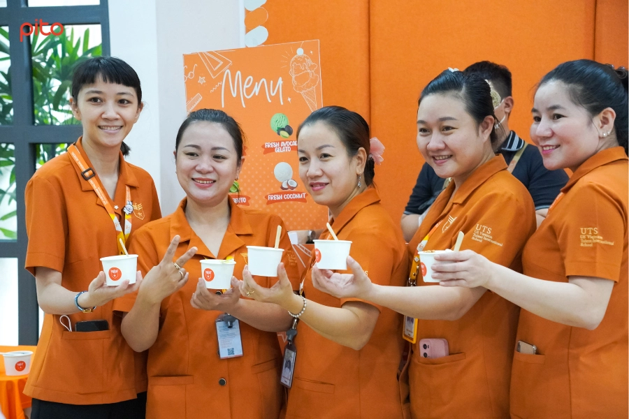 Thưởng thức kem tươi - PITO