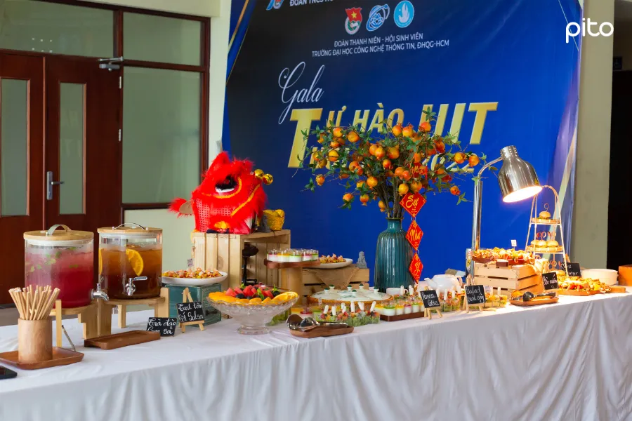 Toan-ban-tiec-UIT-PITO Toàn bàn tiệc UIT PITO
