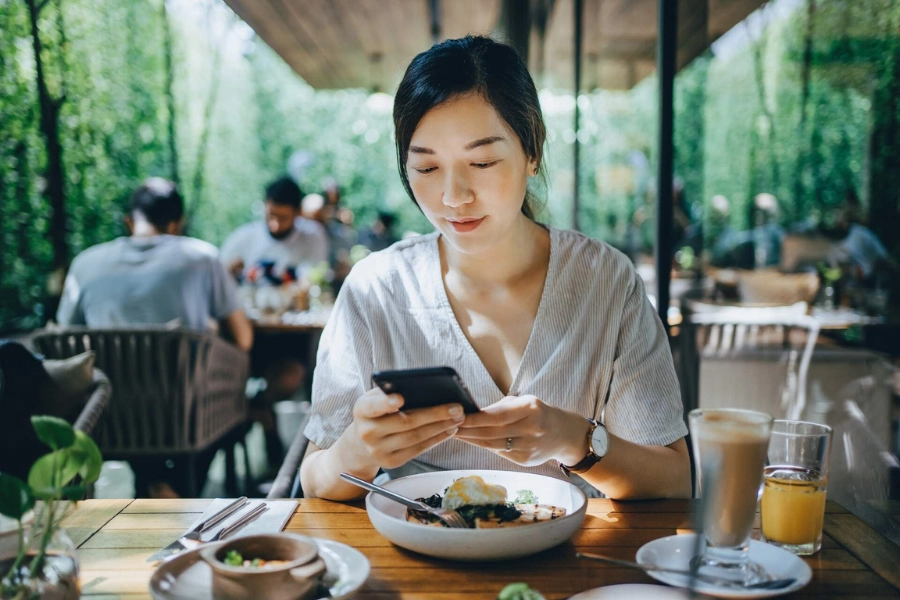 Khong-an-trua-mot-minh-PITO-Cloud-Canteen Đừng ăn trưa một mình PITO Cloud Canteen