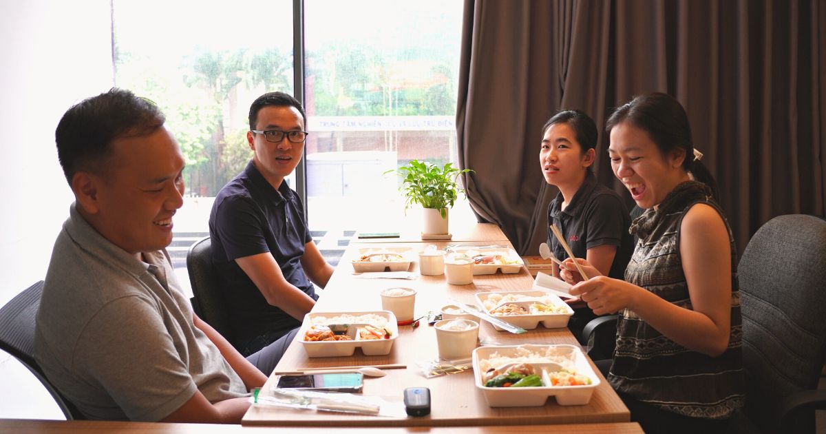 Thử nghiệm bữa ăn PITO Cloud Canteen