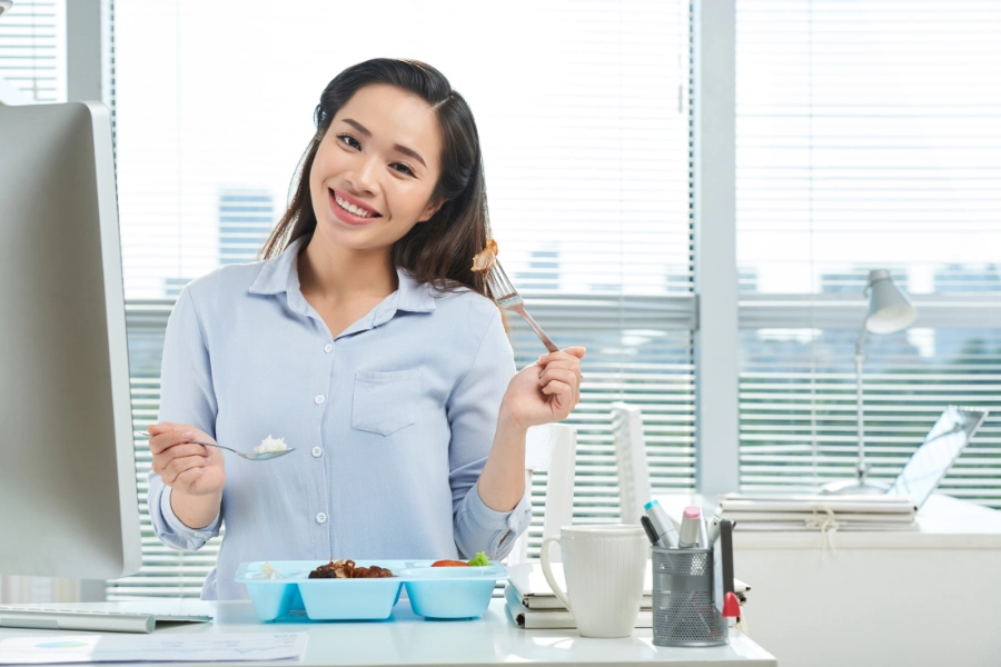 An-uong-khong-con-la-niem-vui-PITO-Cloud-Canteen Không ăn trưa thời gian dài khiến việc ăn uống không còn là niềm vui - PITO Cloud Canteen