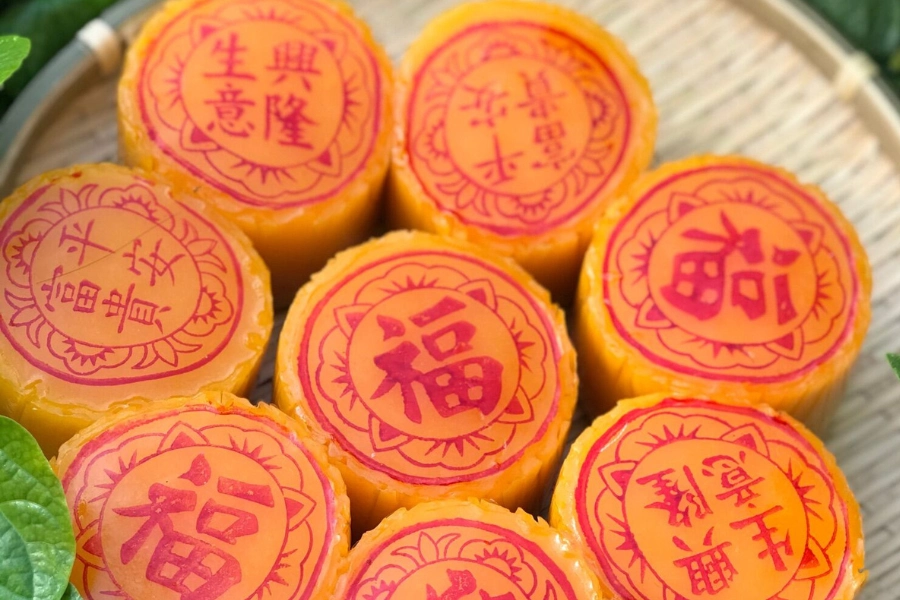 Bánh Tổ trong ngày khai trương