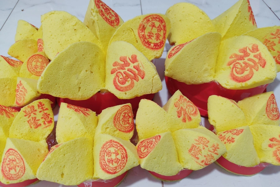 Bánh thuẫn - Bánh cúng khai trương