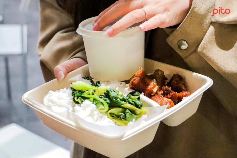 Bữa trưa của nhân viên Lazada - PITO