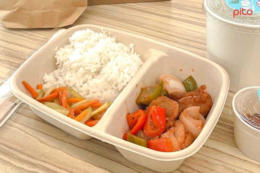 Cơm trưa tại Lazada - PITO