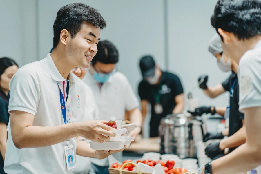 Cơm trưa tại Lazada