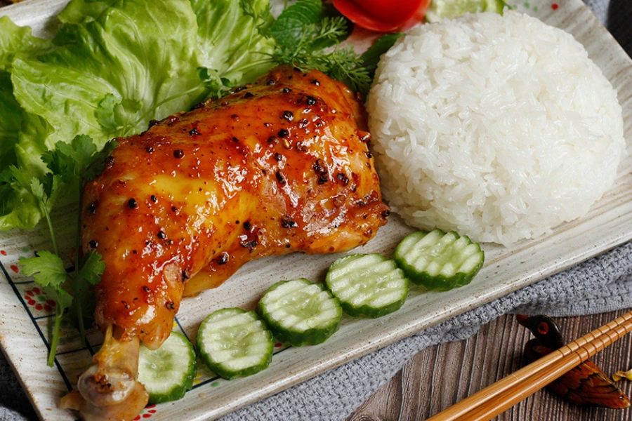 Com-trua-van-phong-dui-ga-sot-tieu-den-PITO-Cloud-Canteen Cơm trưa văn phòng đùi gà sốt tiêu đen - PITO Cloud Canteen