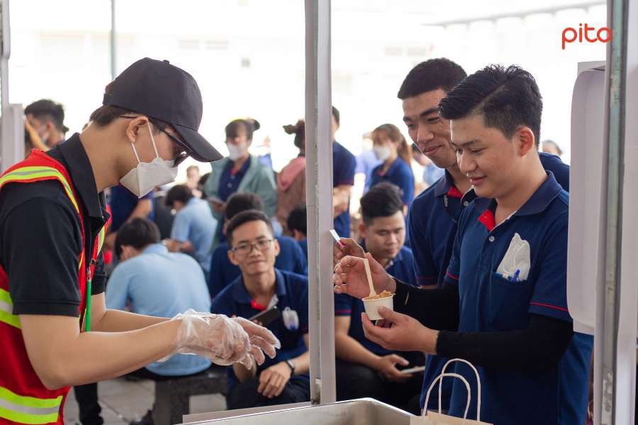 Nhân viên Avery Dennison chọn kem