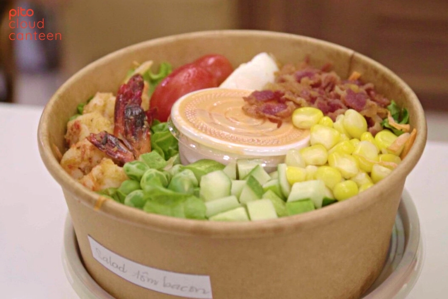 Thực đơn cơm văn phòng món healthy salad tôm bacon - PITO Cloud Canteen