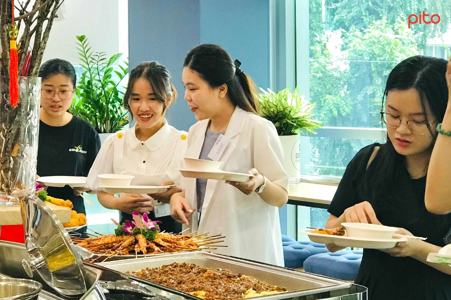 Tiec-Buffet-co-mon-gi Tiệc Buffet có món gì - PITO
