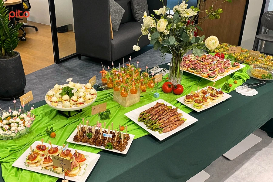 Trang-tri-ban-tiec-Finger-Food-theo-tong-xanh Trang trí bàn tiệc Finger Food theo tông xanh