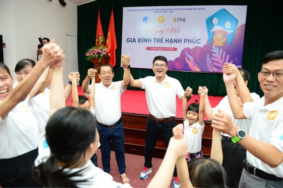 Tro-choi-toi-can-toi-can-tro-choi-team-building-cho-gia-dinh-PITO Trò chơi team building cho gia đình, trò chơi tôi cần tôi cần - PITO