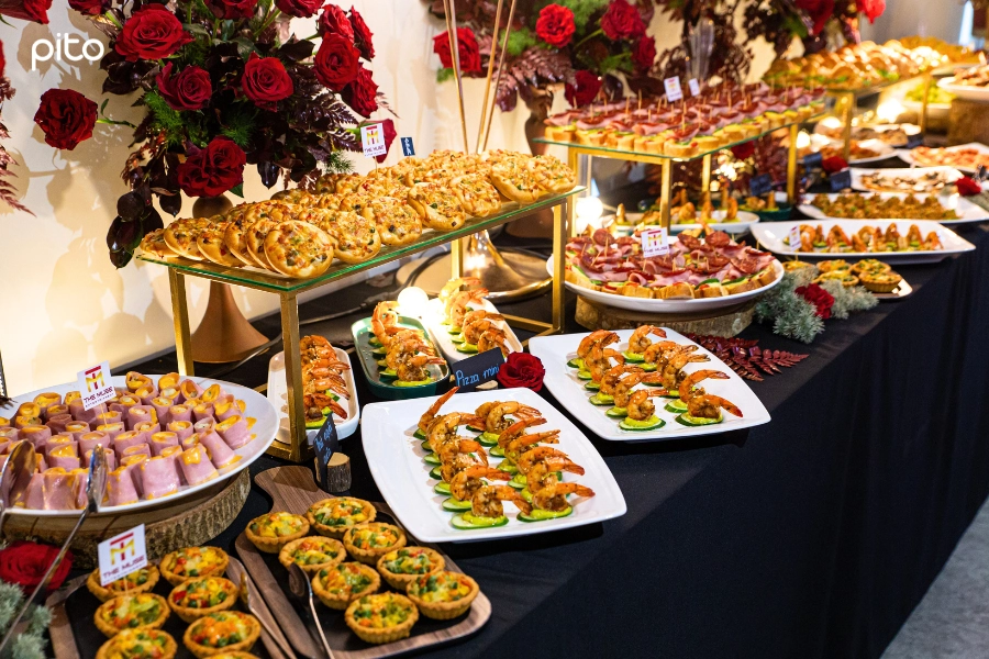 Tiec-Finger-food-cho-hop-bao Tiệc Finger Food cho họp báo