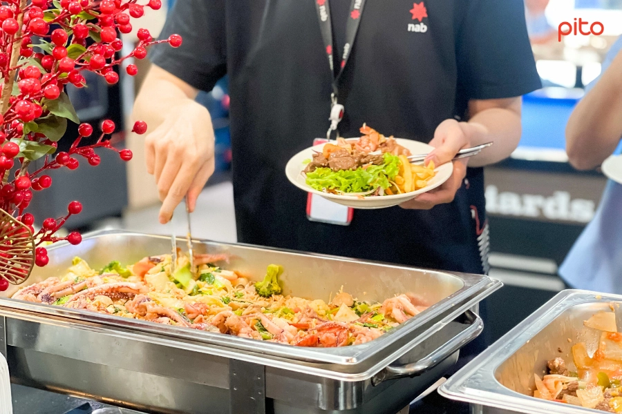 So-sanh-tiec-nhanh-va-tiec-buffet So sánh tiệc Nhanh và tiệc Buffet