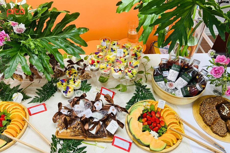 Bàn tiệc dành cho nhân viên nữ