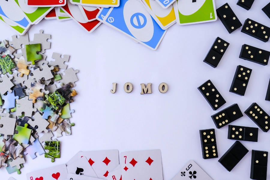 Chơi board game tại công ty
