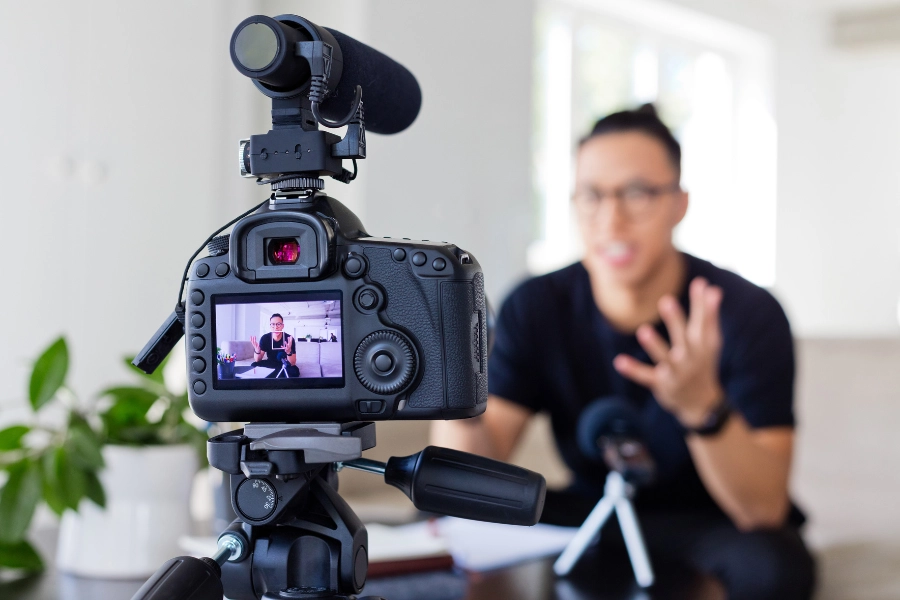 Làm video cảm ơn, tri ân