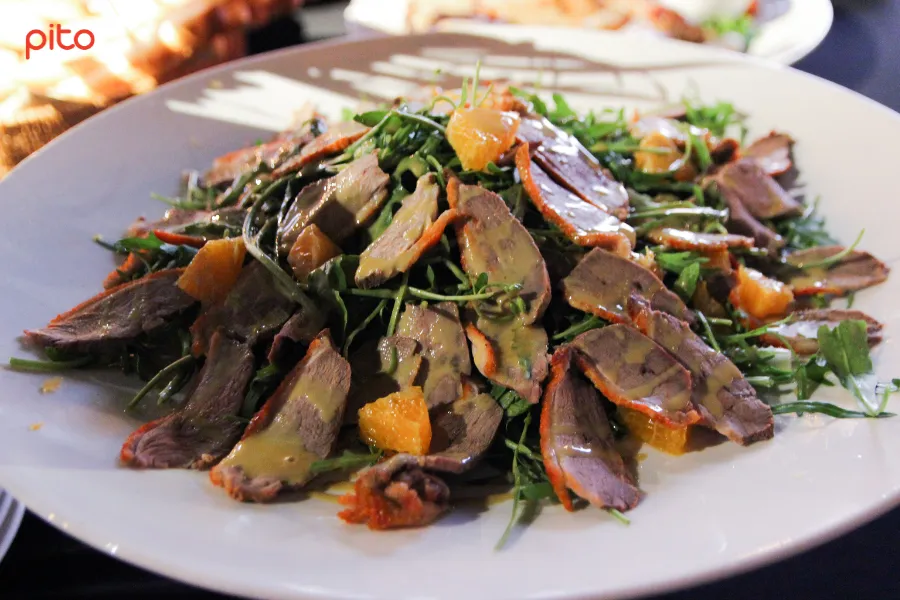 salad-vit-xong-khoi Salad vịt xông khói
